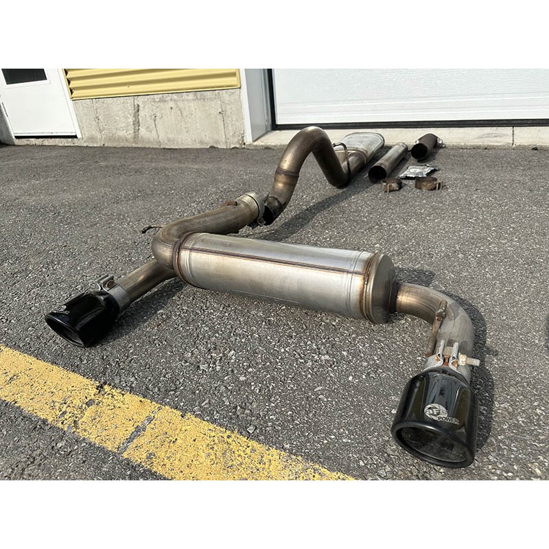 aFe Power | Vulcan Series 3 IN to 2-1/2 IN Stainless Steel Cat-Back Exhaust System Black - Bronco 2.3T / 2.7T 2021-2023 aFe P...