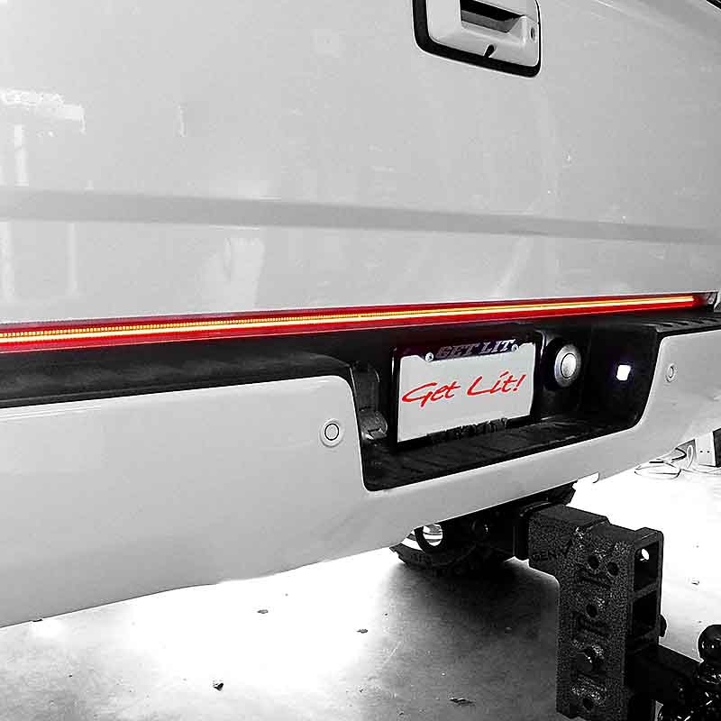 Recon | LED TAILGATE BAR - 60" Recon Signal Lights