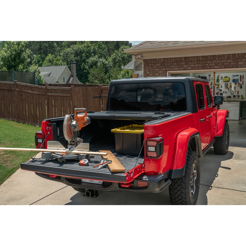 RUGGED RIDGE | Armis Hard Folding w/LINE-X Bed Cover - Gladiator 3.0L / 3.6L 2020-2022 RUGGED RIDGE Tonneau Covers
