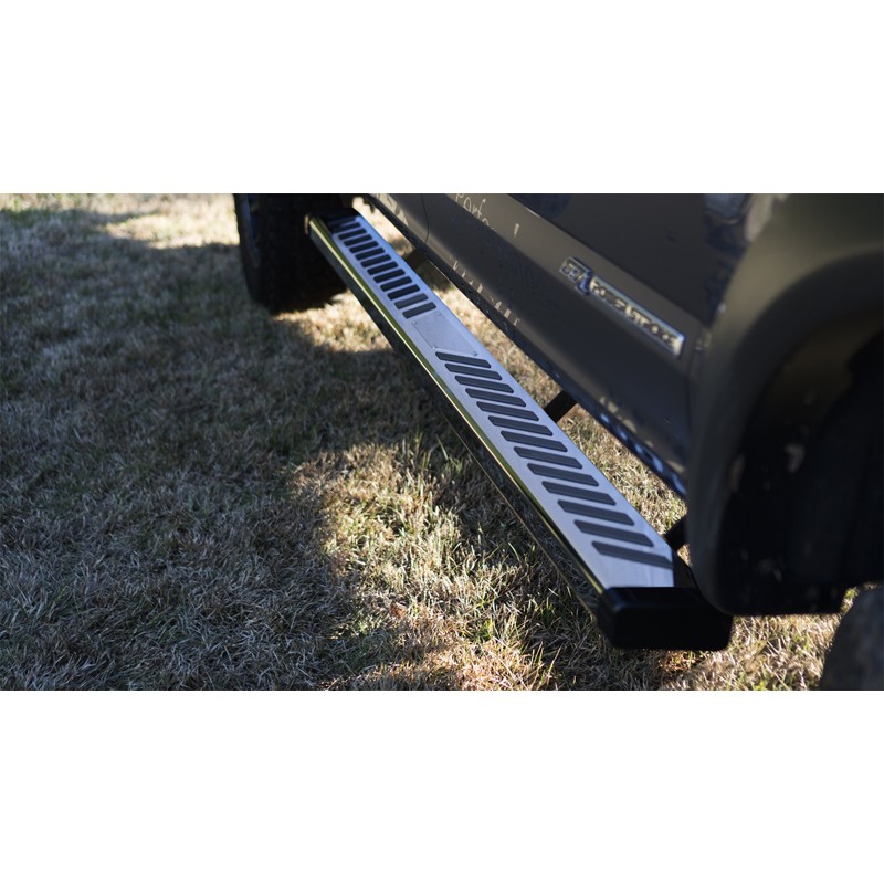 Lund | Summit Ridge 2.0 Stainless - Titan / XD 5.6L / 5.0L 2004-2021