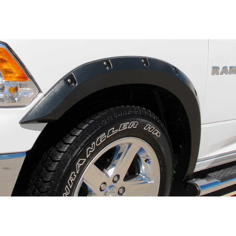 Lund | Rx-Rivet Style 4Pc Smooth - Ram 2500 / 3500  2010-2018