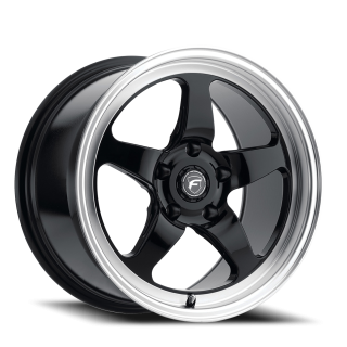 Forgestar | D5 Drag  17x11.0 ET43 - Gloss Black / Machined Lip