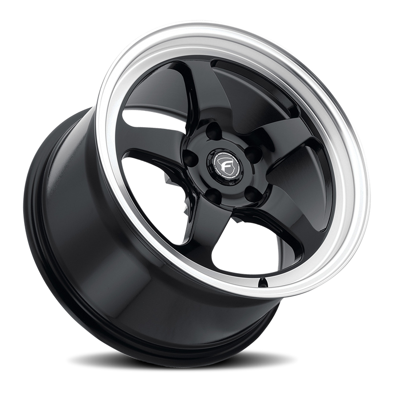 Forgestar | D5 Drag  18x5.0 ET-23 - Gloss Black / Machined Lip