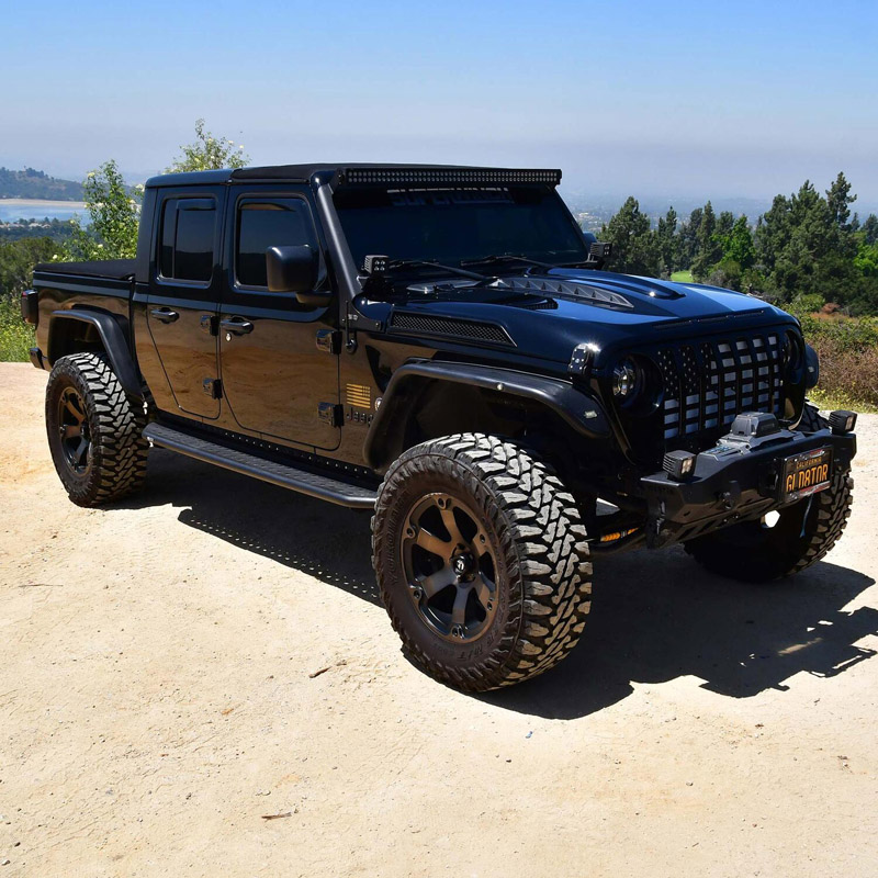 Westin | Outlaw Running Boards - Gladiator 3.0L / 3.6L 2020-2025