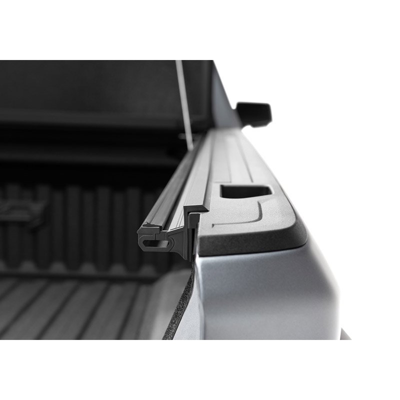 Extang | Xceed Tonneau Cover - Silverado / Sierra 2500 HD / 3500 HD 6.6L 2020-2023