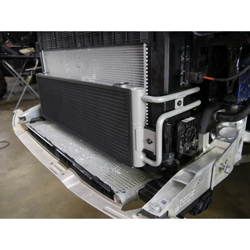 Mishimoto | Performance Transmission Cooler, fits BMW G8X M3/M4 2021+ - BMW 3.0T 2021-2024