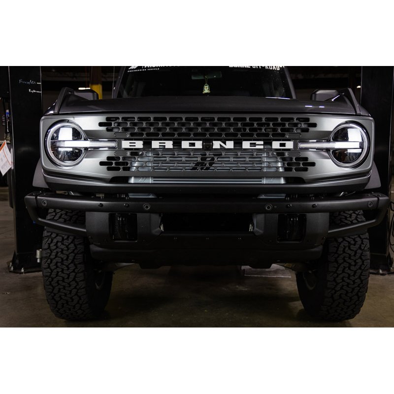 Mishimoto | High-mount Intercooler Kit, 2021+ Ford Bronco 2.3L, Silver Core, Polished Pipes - Bronco 2.3T 2021-2023