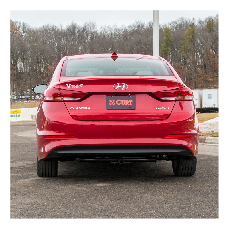 CURT | Class 1 Trailer Hitch, 1-1/4" Receiver - Elantra 1.4L / 1.6L / 2.0L 2017-2018