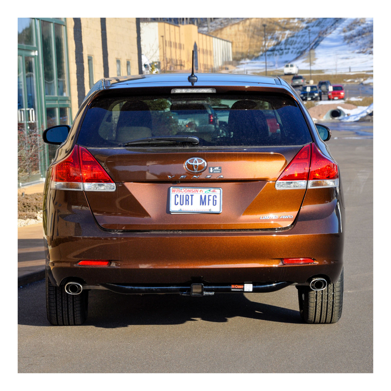 CURT | Class 3 Trailer Hitch, 2" Receiver - Venza 2.7L / 3.5L 2009-2016