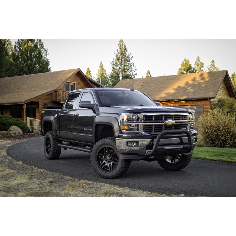 Lund | Bull Bar With Led Light Bar-Black - Silverado / Sierra 2500 HD / 3500 HD 6.6L 2020-2024