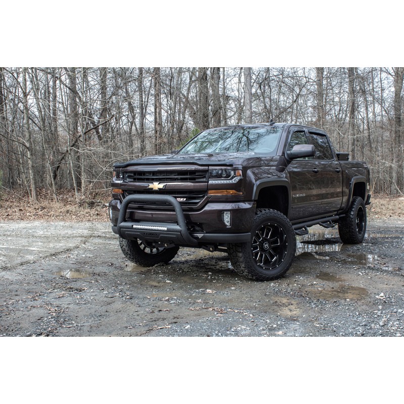 Lund | Bull Bar With Led Light Bar-Black - Silverado / Sierra 2500 HD / 3500 HD 6.6L 2020-2024