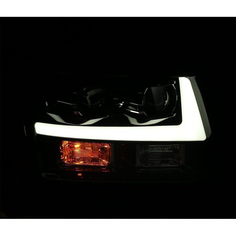 AlphaRex | Projector Headlights Black - Avalanche / Suburban 1500 / Tahoe 2007-2014