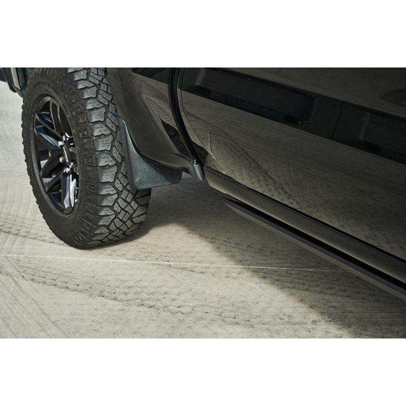 Body Armor | Body Armor 4X4 E-Steps - Chevrolet / GMC 2019-2024