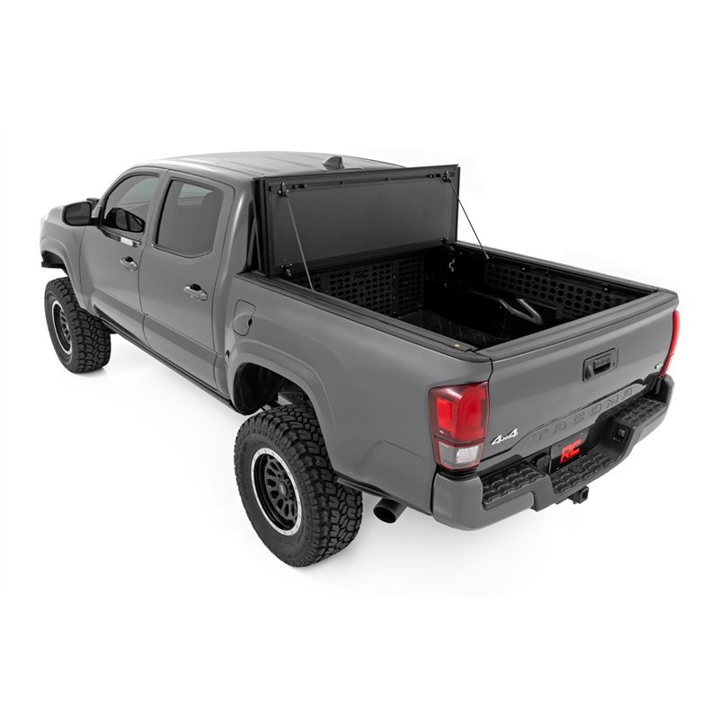 Rough Country | Hard Tri-Fold Flip Up Bed Cover - Tacoma 2.7L / 3.5L 2016-2023