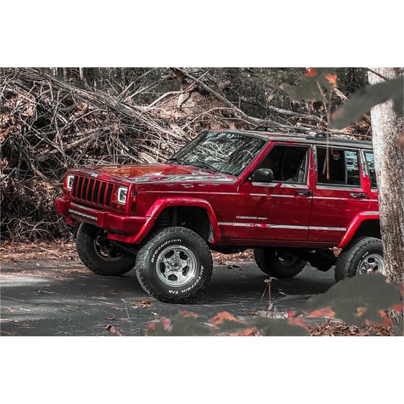 Rough Country | Suspension Lift Kit w/Shocks - Cherokee 1984-2001
