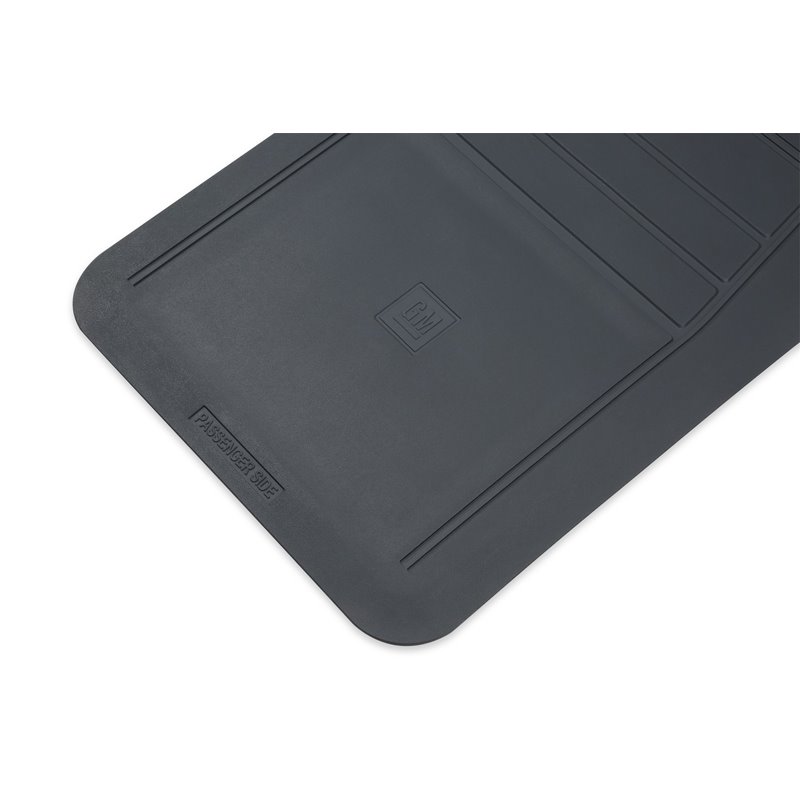 Holley | Holley Classic Truck Floor Mat - Suburban 1500 / LS / LT / 2500 2000-2002