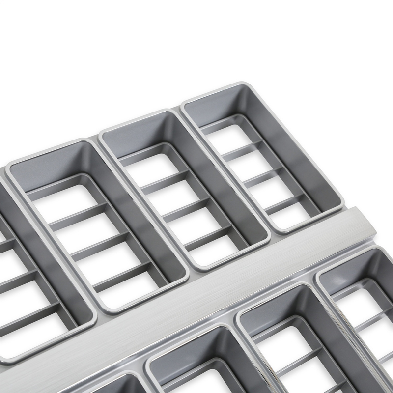 Holley | Holley Classic Truck Grille
