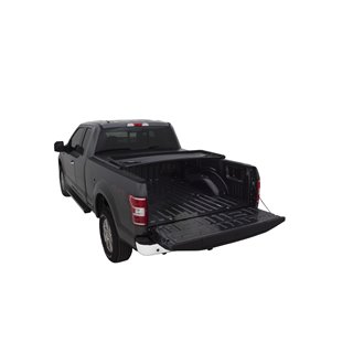 Lund | Genesis™ Tri-Fold Tonneau - Silverado / Sierra 1500 2014-2018