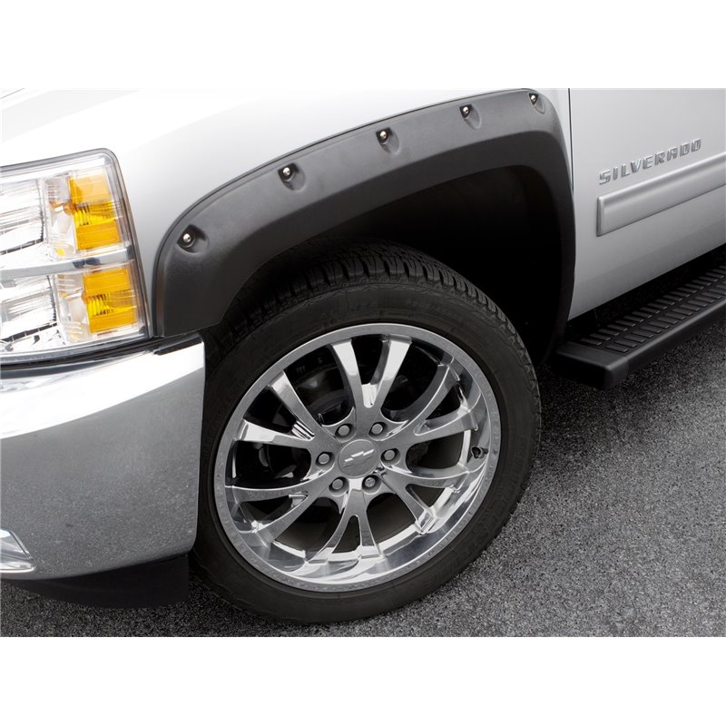 Lund | Rivet Style Fender Flare Set - Silverado 1500 4.3L / 5.3L / 6.2L 2014-2015