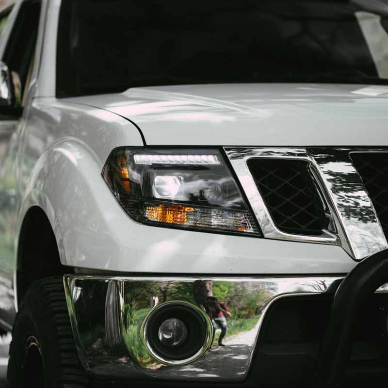 Morimoto | XB Hybrid LED Heads: (Pair / ASM) - Frontier 2009-2020 Morimoto Phares avant