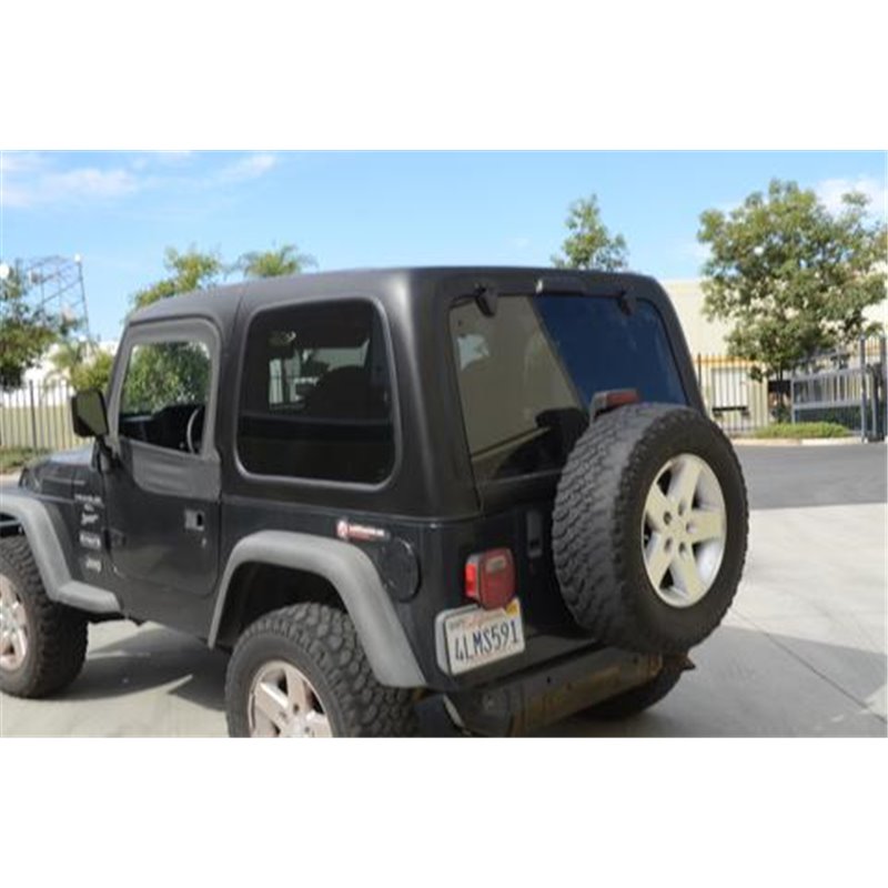 DV8 Offroad | Square Back Hard Top - Wrangler 2.4L / 2.5L / 4.0L 1997-2006 DV8 Offroad Accessoires de boite