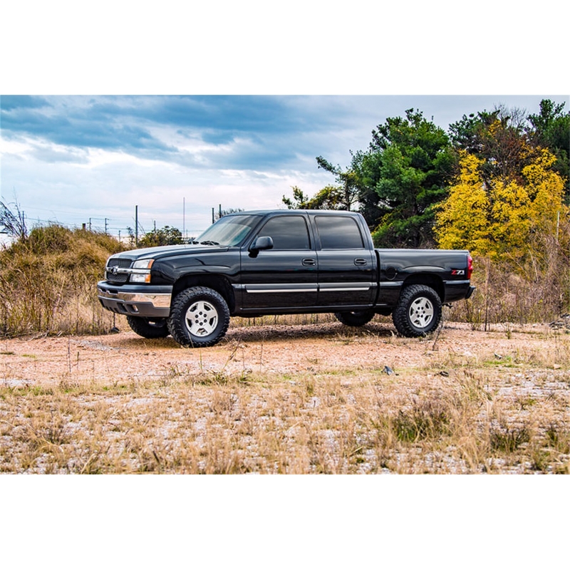 Rough Country | Suspension Front Leveling Kit - Silverado / Sierra 1500 2000-2007 Rough Country Lift Kits