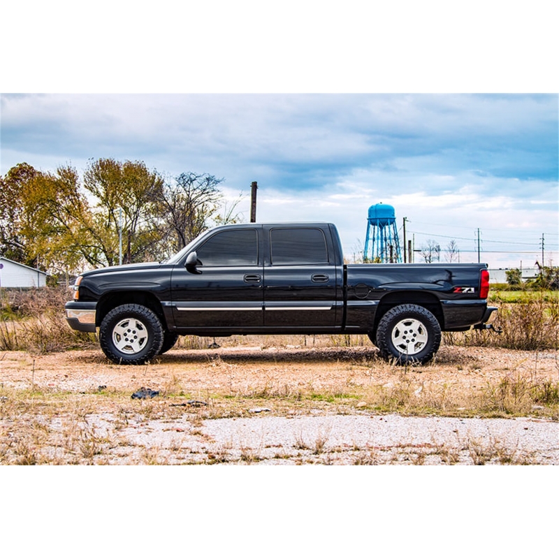 Rough Country | Suspension Front Leveling Kit - Silverado / Sierra 1500 2000-2007 Rough Country Lift Kits