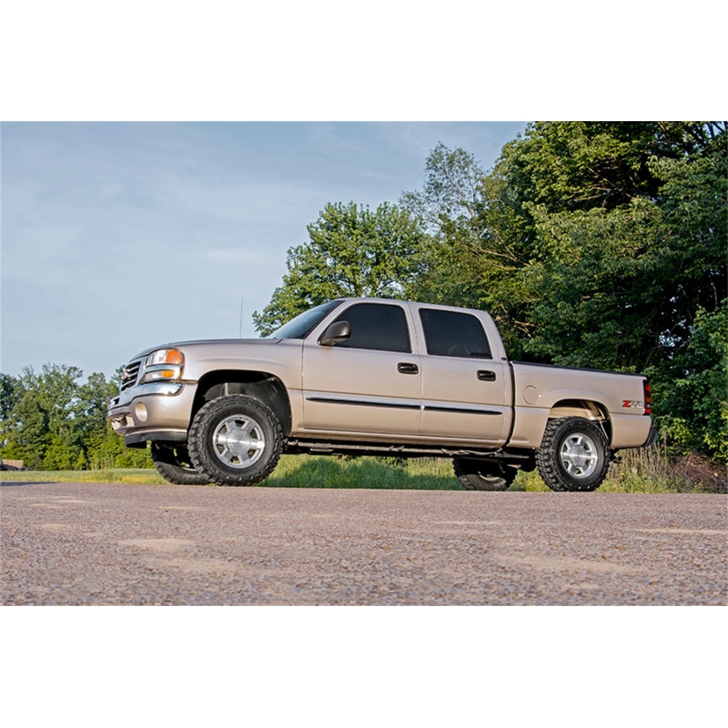 Rough Country | Suspension Front Leveling Kit - Silverado / Sierra 1500 2000-2007 Rough Country Lift Kits