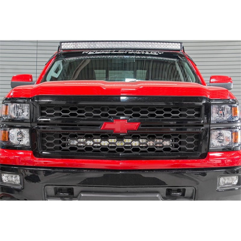 Rough Country | LED Light Bar - Silverado 1500 4.3L / 5.3L / 6.2L 2014-2015 Rough Country Lumières Off-Road