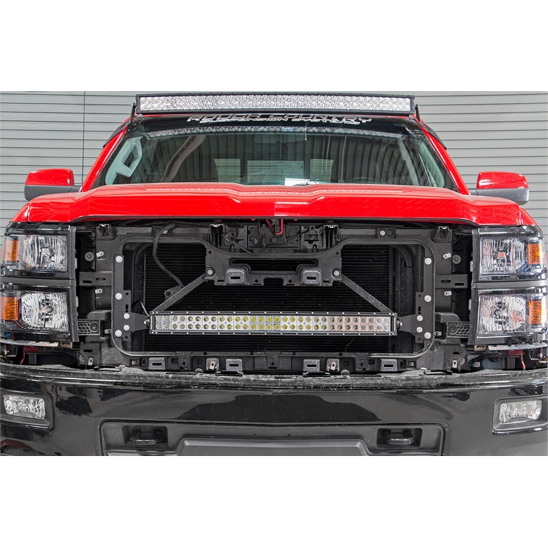 Rough Country | LED Light Bar - Silverado 1500 4.3L / 5.3L / 6.2L 2014-2015 Rough Country Lumières Off-Road