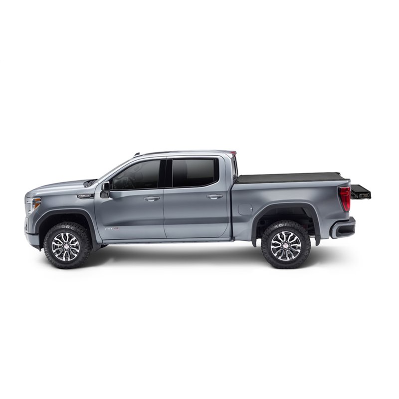 BAK Industries | Revolver X4s 6ft.10in. - Silverado 2500 HD / Silverado 3500 HD / Sierra 2500 HD / Sierra 3500 HD 6.6L 2020-2022