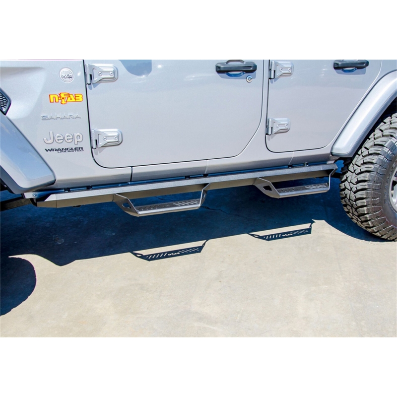 N-FAB | Nerf/Step Bar - Wrangler (JL) 2.0T / 3.0L / 3.6L 2018-2022 N-FAB Marchepieds