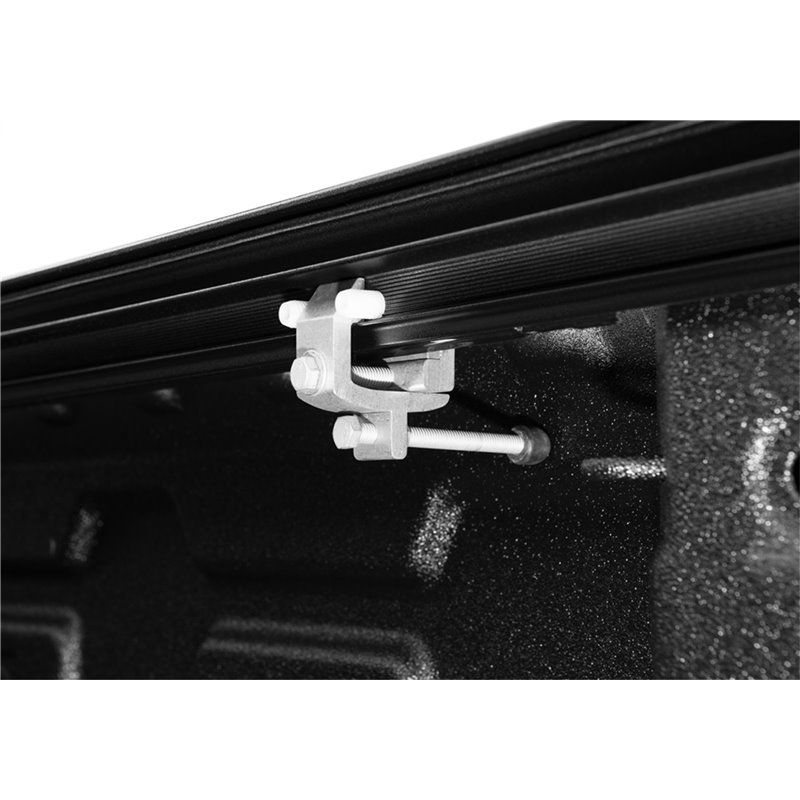 Retrax | RetraxPRO XR Tonneau Cover - Silverado 2500 HD / Silverado 3500 HD / Sierra 2500 HD / Sierra 3500 HD 6.6L 2020-2022