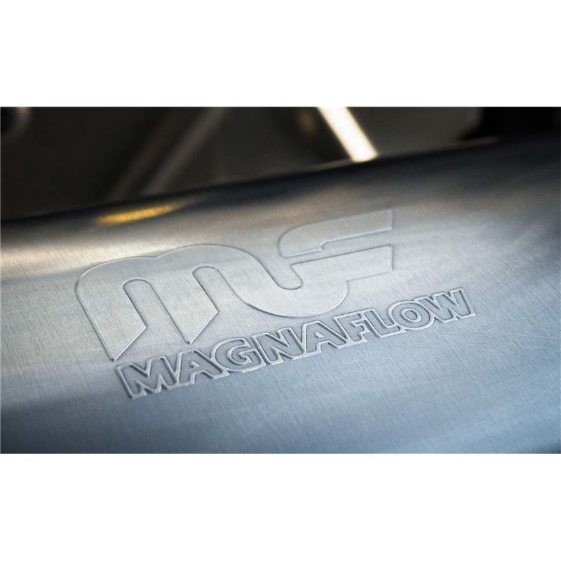 Magnaflow | Universal Performance Muffler-2/2