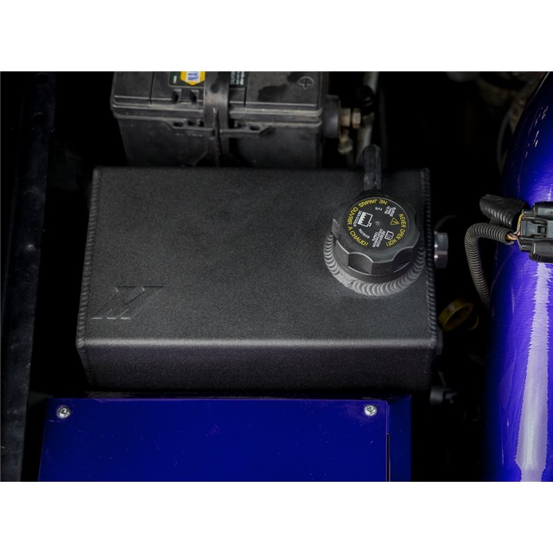 Mishimoto | Degas Tank, Chevy/GMC 6.6L Duramax (LB7/LLY/LBZ) 2001-2007, Micro Wrinkle Black - Silverado / Sierra 2500 HD / Class