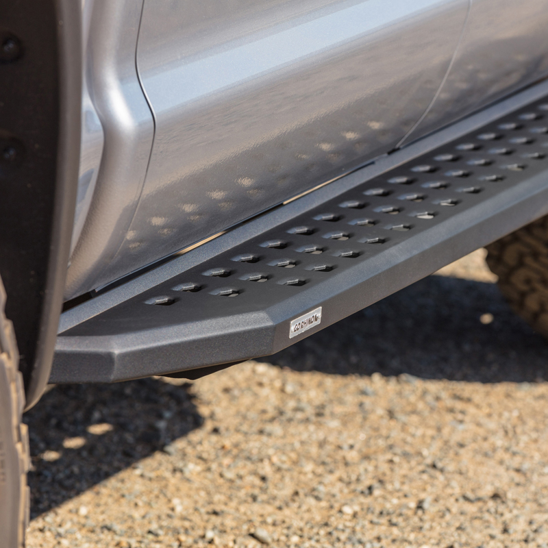 Go Rhino | RB20 Running Boards w/ Mounting Brackets Kit - Chevrolet / GMC 2014-2019 Go Rhino Step Bars