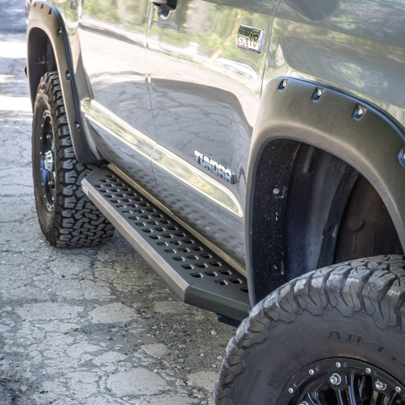 Go Rhino | RB20 Running Boards w/ Mounting Brackets Kit - Ram 1500 3.7L / 4.7L / 5.7L 2009-2011 Go Rhino Step Bars