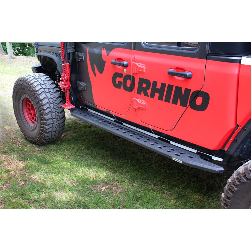Go Rhino | RB20 Slim Line Running Boards w/ Mounting Bracket Kit - Gladiator 3.0L / 3.6L 2020-2023
