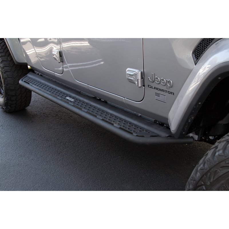 Go Rhino | Dominator Xtreme D6 Side Steps w/ Mounting Brackets Kit - Textured Black - Gladiator 3.0L / 3.6L 2020-2023